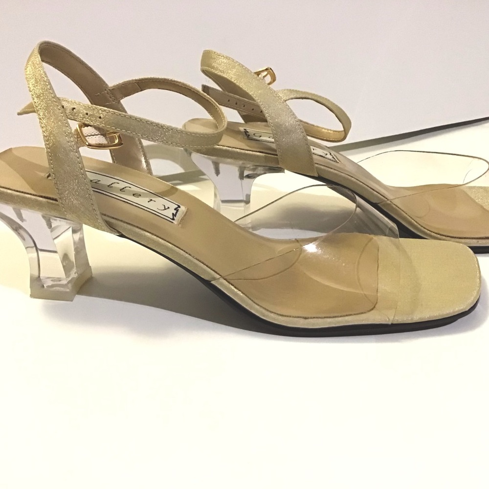 Vintage square toe gold and clear latex w acrylic kitten heel shoes size 6 &1/2